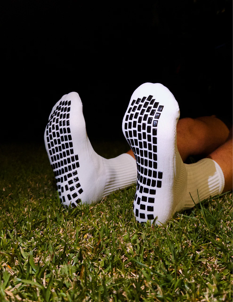 4x Pairs of Plain Grip Socks (White)